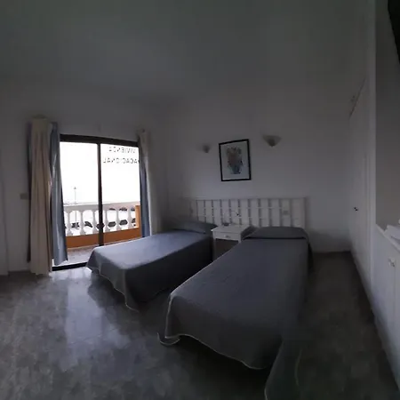 Vv 121 Con Balcon, En Primera Linea De Mar *