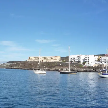 Vv 121 Con Balcon, En Primera Linea De Mar *