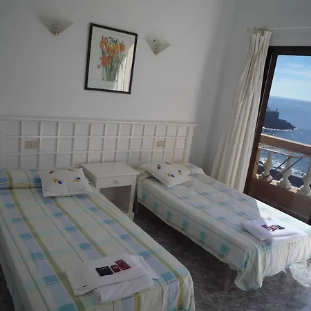 Vv 121 Con Balcon, En Primera Linea De Mar La Restinga