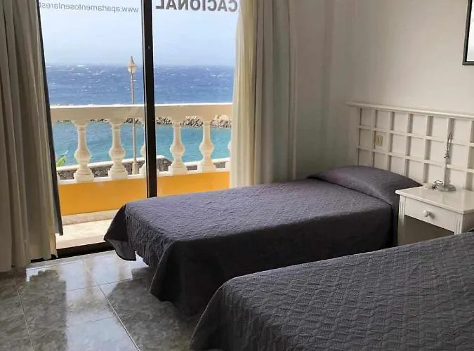 Vv 121 Con Balcon, En Primera Linea De Mar *